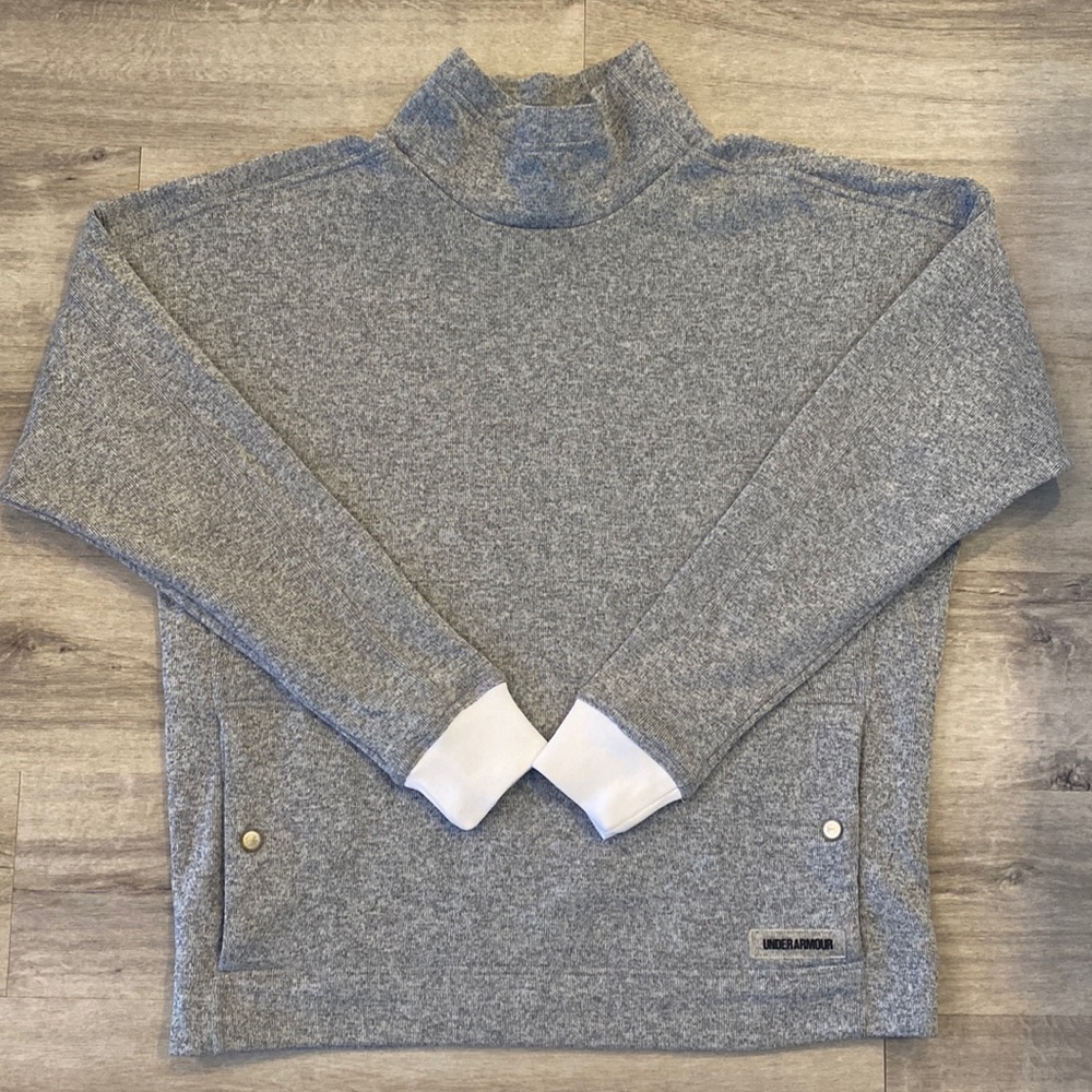 Under Armour womens cold gear mock neck sweatshirt size L/EUC